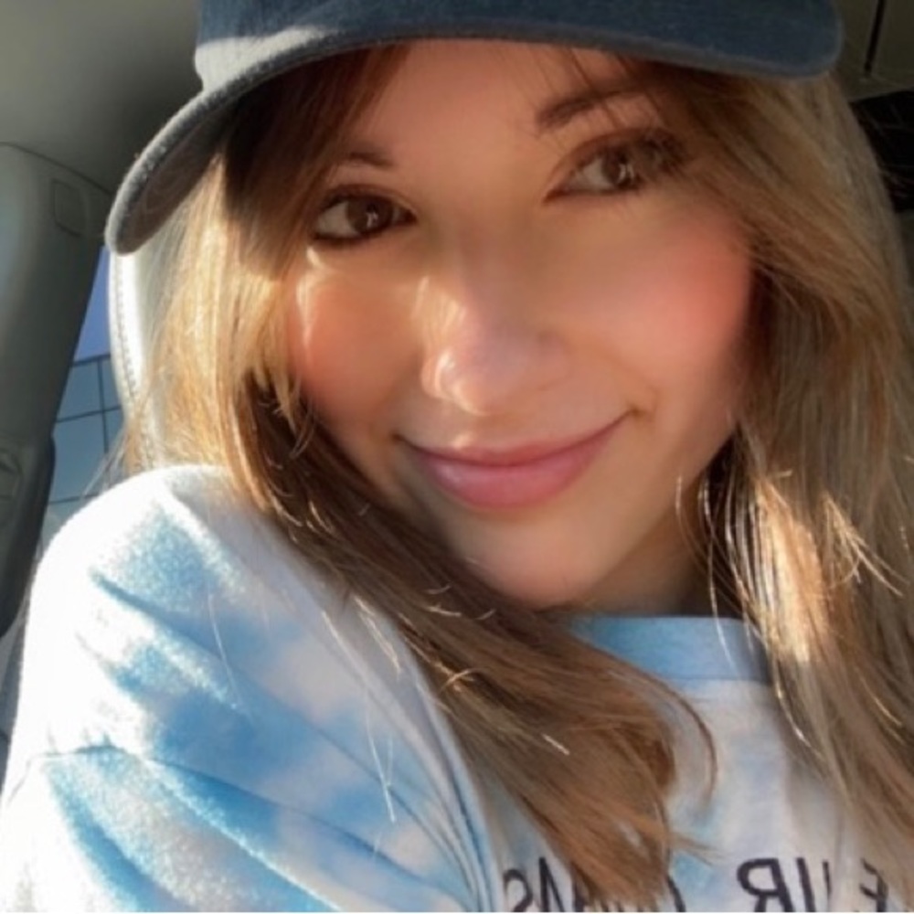 Meet your Posher, Nina